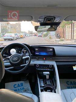 هیوندای ئەلەنترا